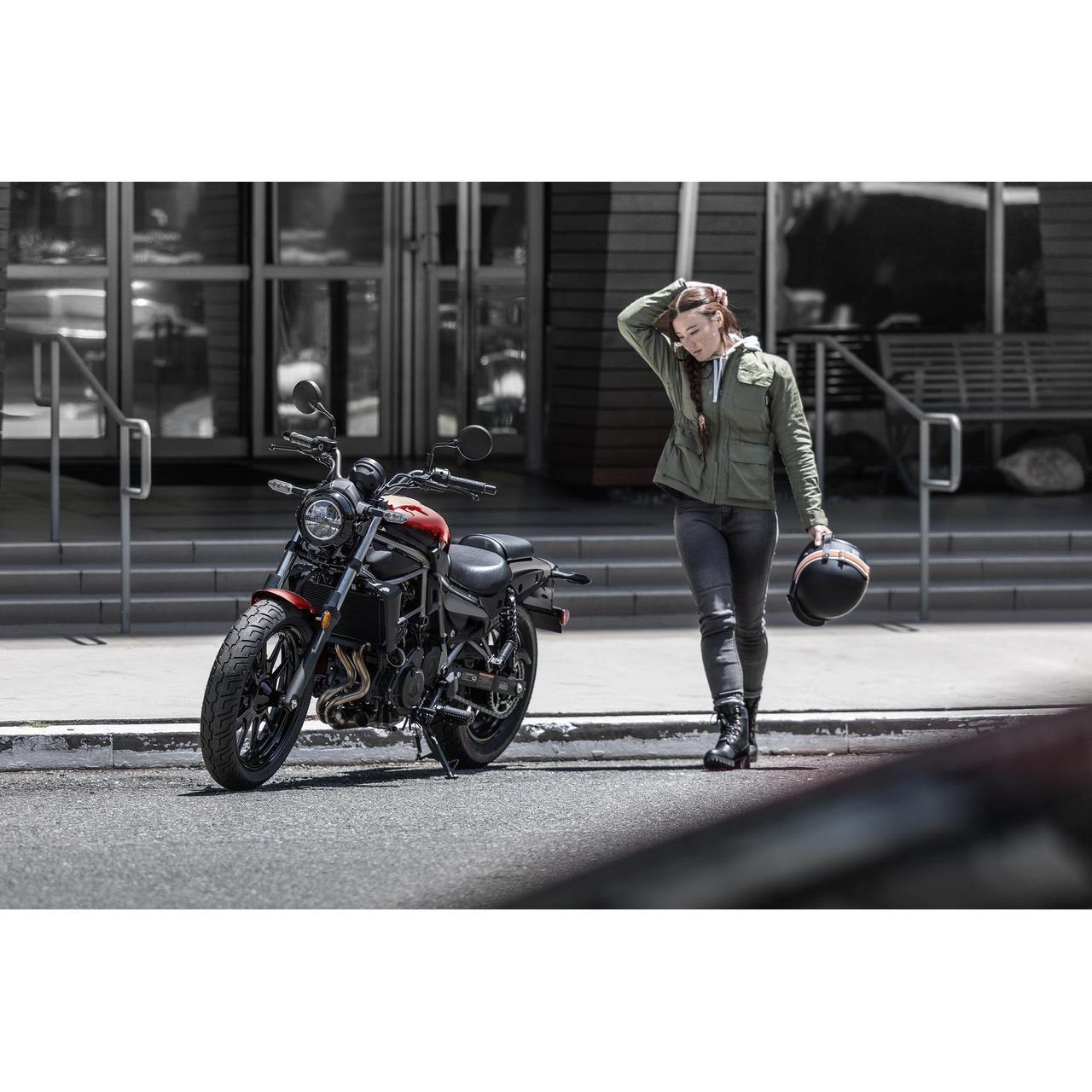 Kawasaki Eliminator 500 – Metallic Flat Spark Black (2026) - Image 5