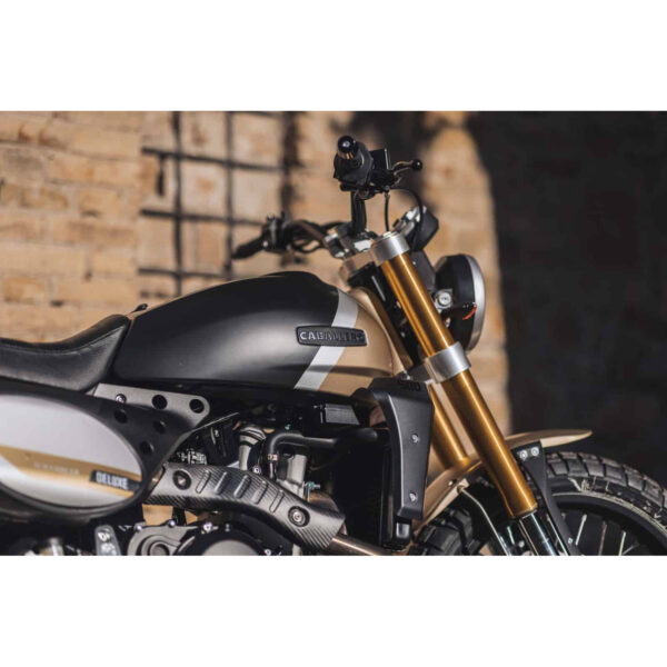 Fantic Caballero 500 Deluxe moottoripyörä, musta/kulta – Urbaani tyyli kohtaa maastokelpoisuuden - Image 4