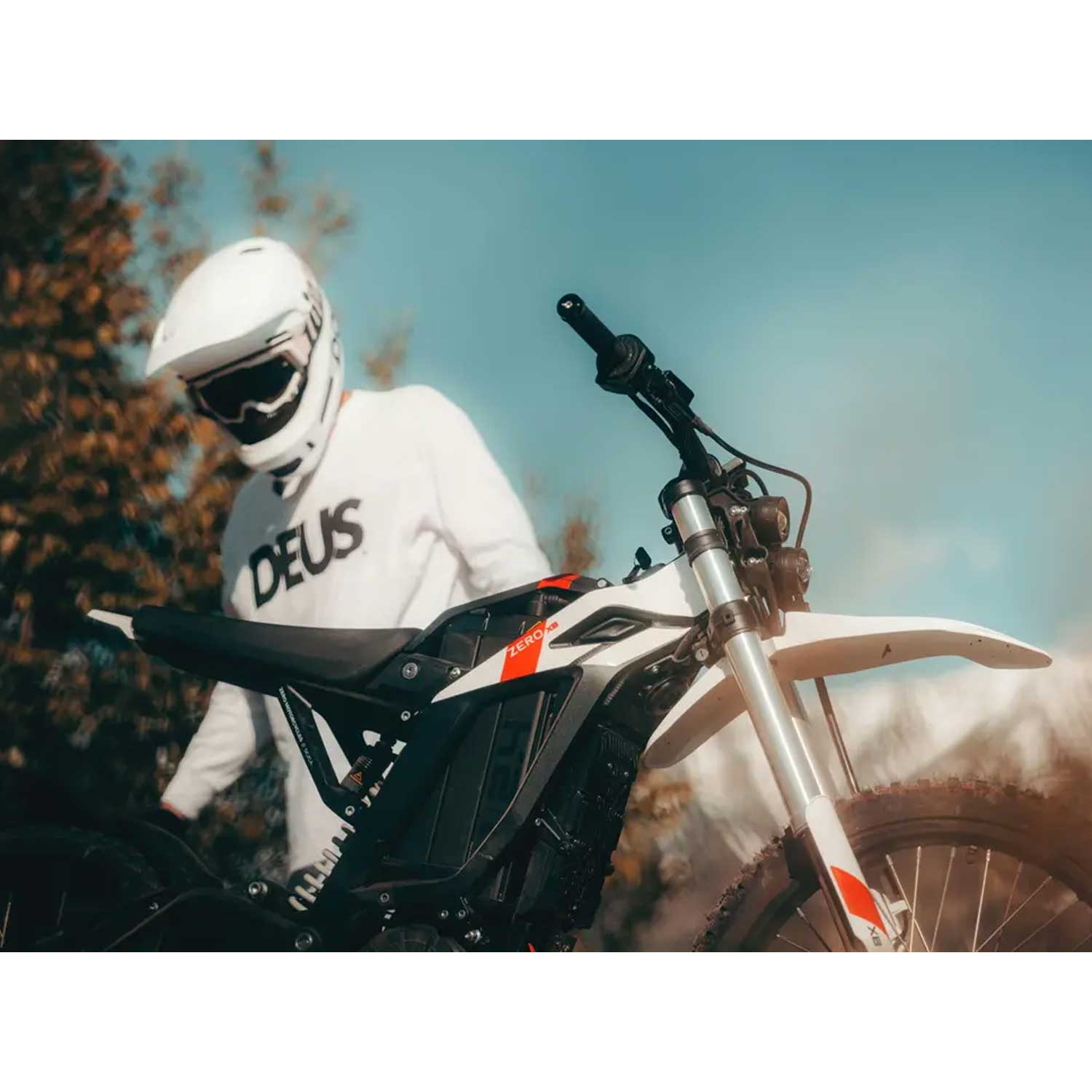 Zero XB sähkömopo – tehokas, kevyt ja moderni uutuus kaikkiin maastoihin - Image 4