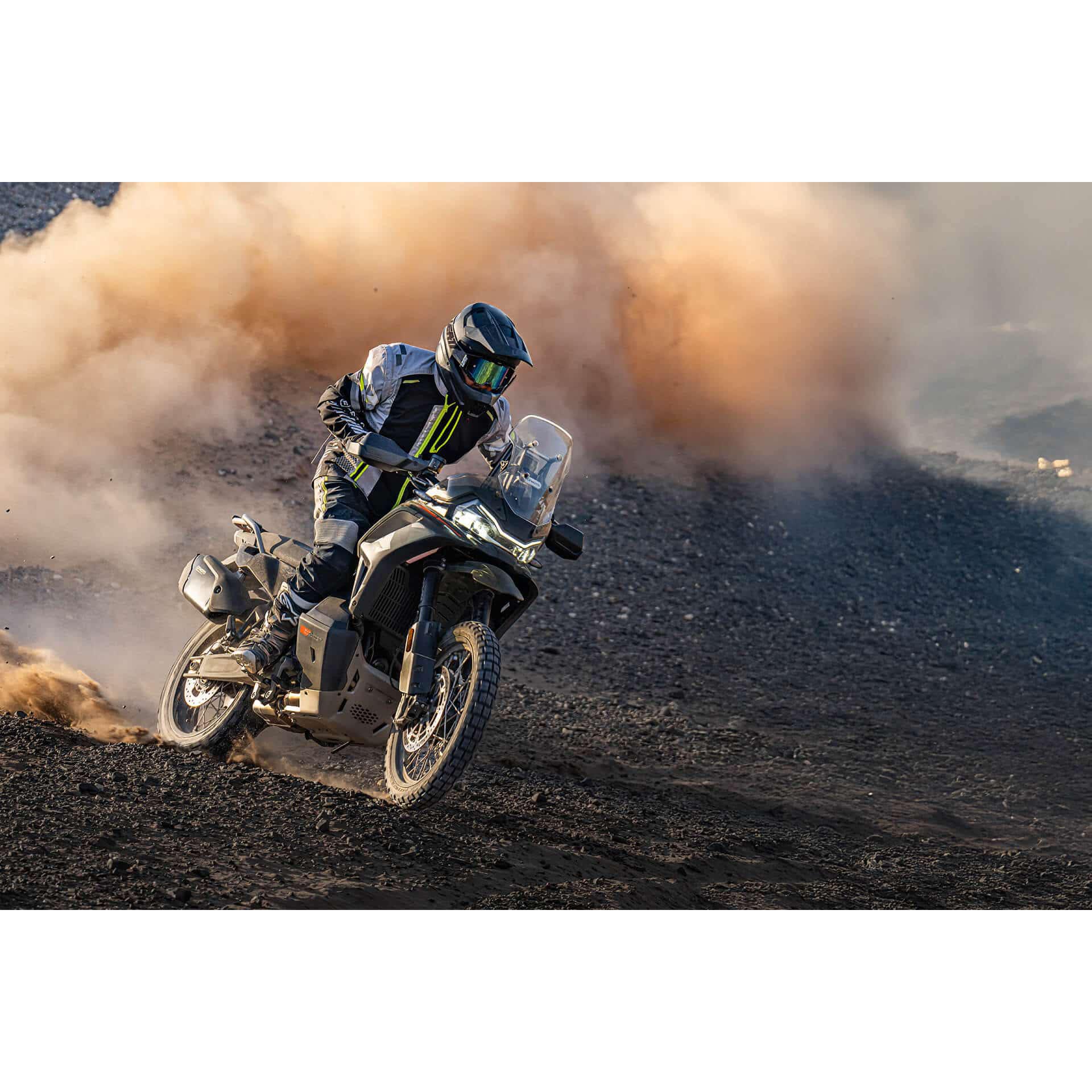 CFMOTO 1000MT-X moottoripyörä, musta/valkoinen (EURO5+) - Image 3