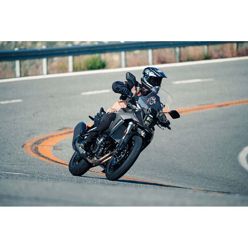 Suzuki V-STROM 800 moottoripyörä, Candy Daring Red (2026) - Image 3