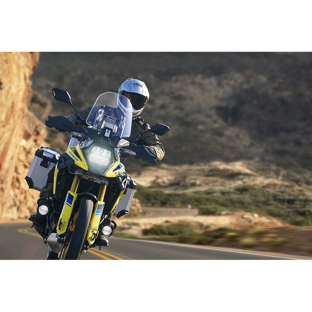 Suzuki V-STROM 1050DE moottoripyörä, Glass Sparkle Black / Metallic Mat Black No.2 (2026) - Image 2